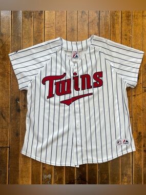 Women’s Twins Baseball jersey